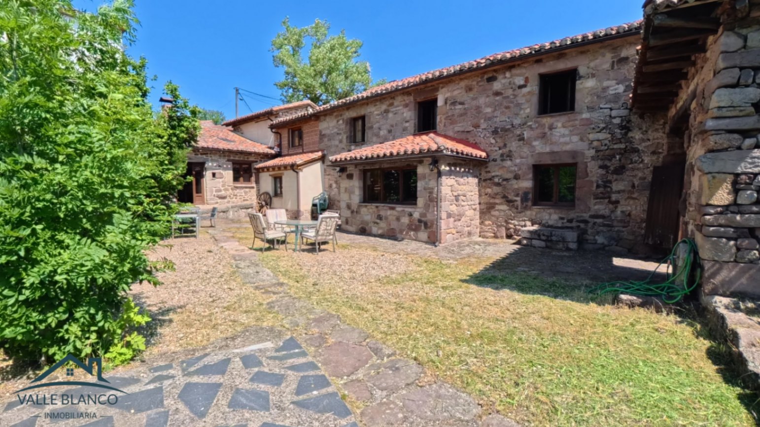 Casa en venta - Valberzoso