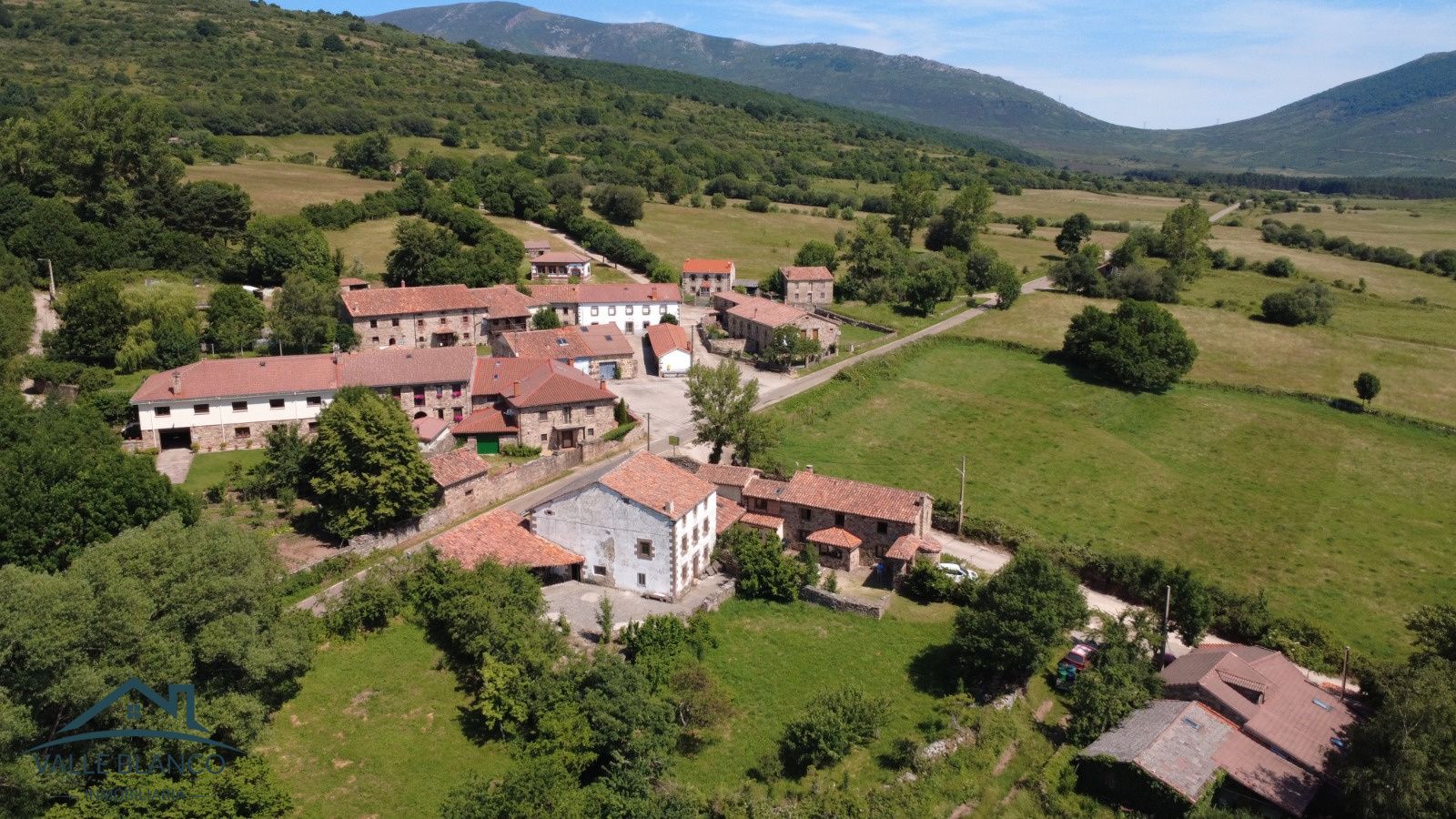 Casa en venta - Valberzoso