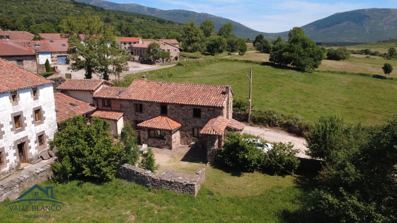 Casa en venta - Valberzoso
