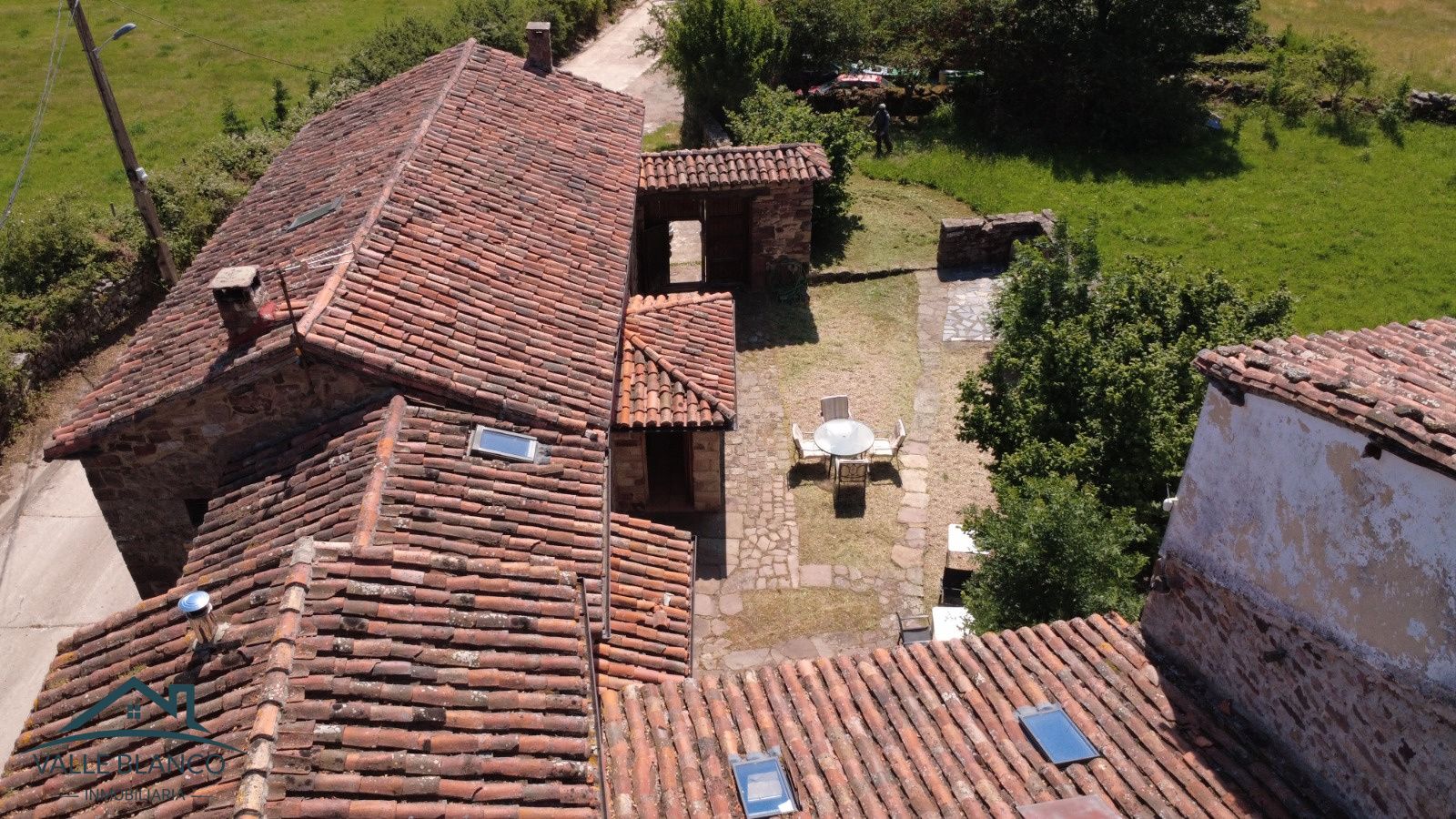 Casa en venta - Valberzoso