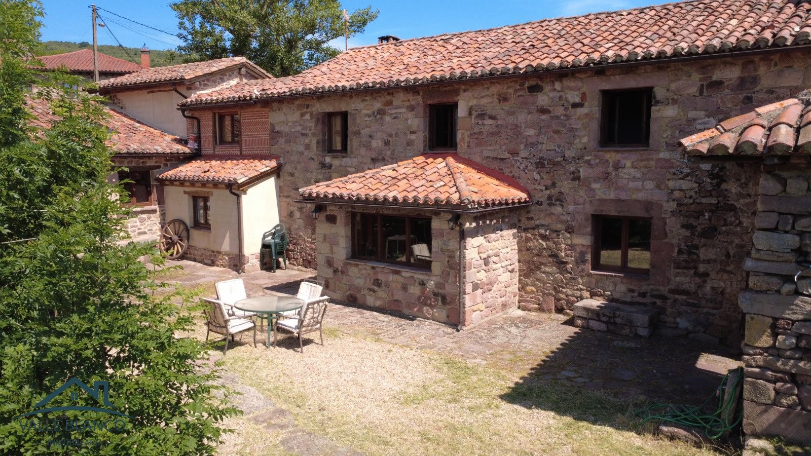 Casa en venta - Valberzoso