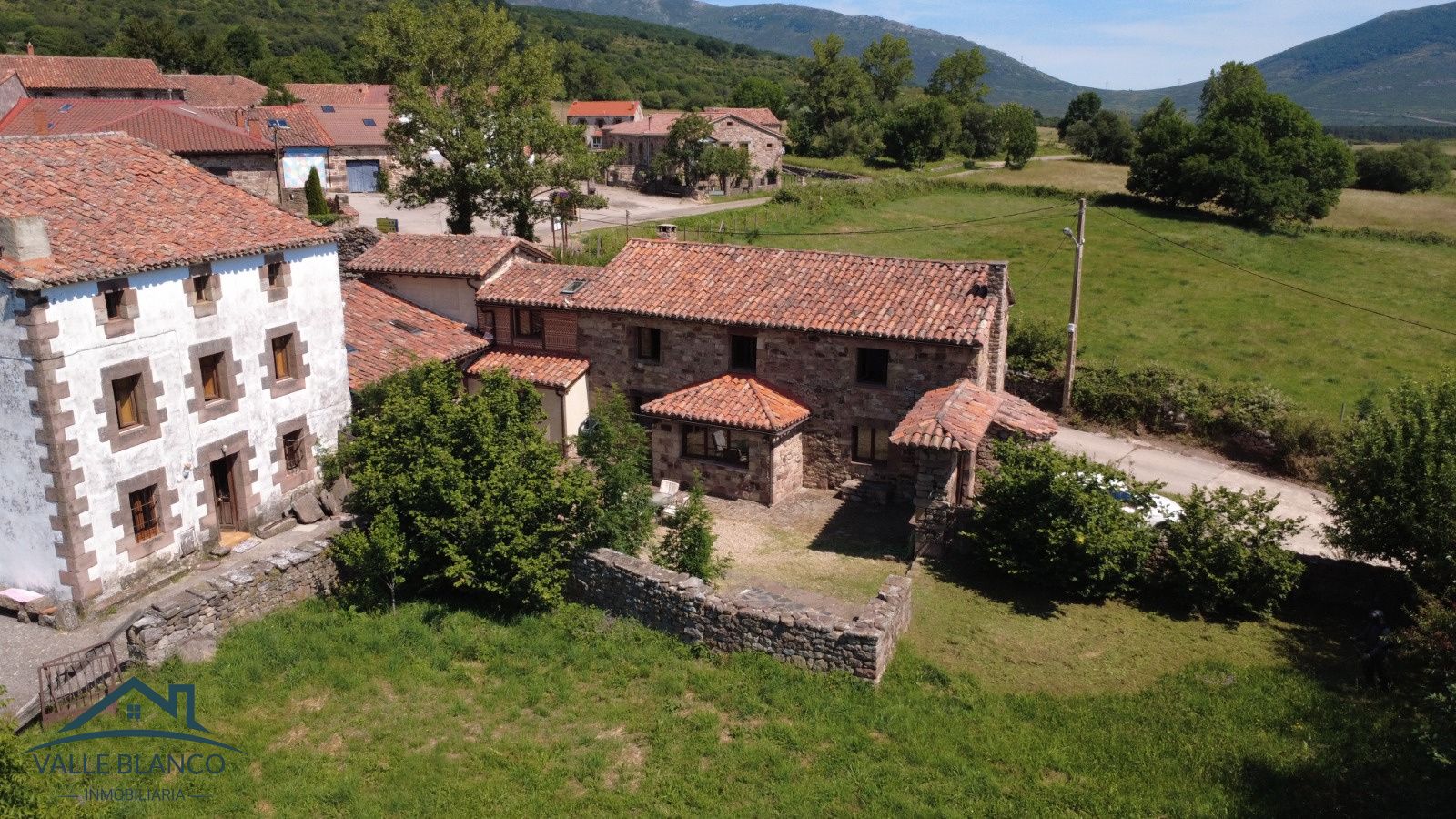Casa en venta - Valberzoso